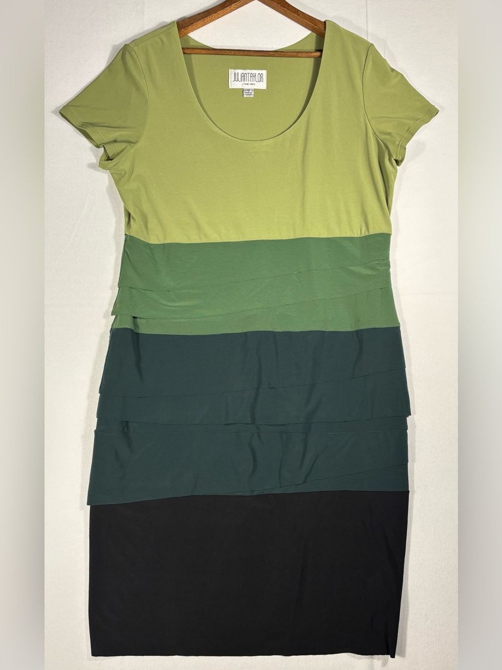 Julian Taylor Women’s 12 Green Ombre Tiered Scoop Neck Dress
